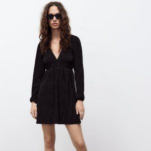 Zara black pleated dress Size L
